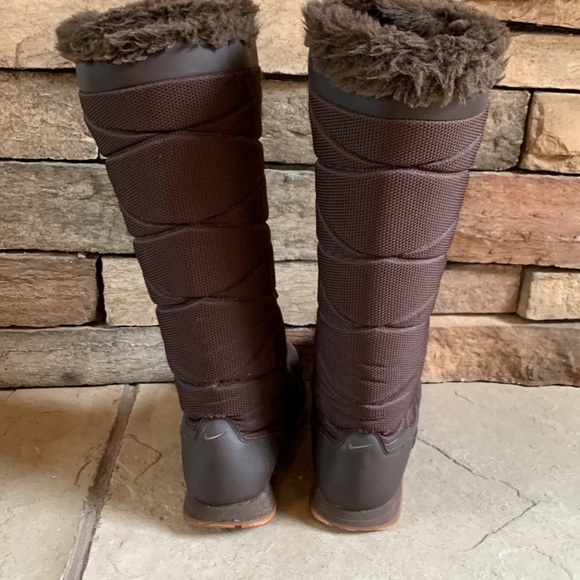 Nike Brown Lace Up Boots - Picture 5 of 11